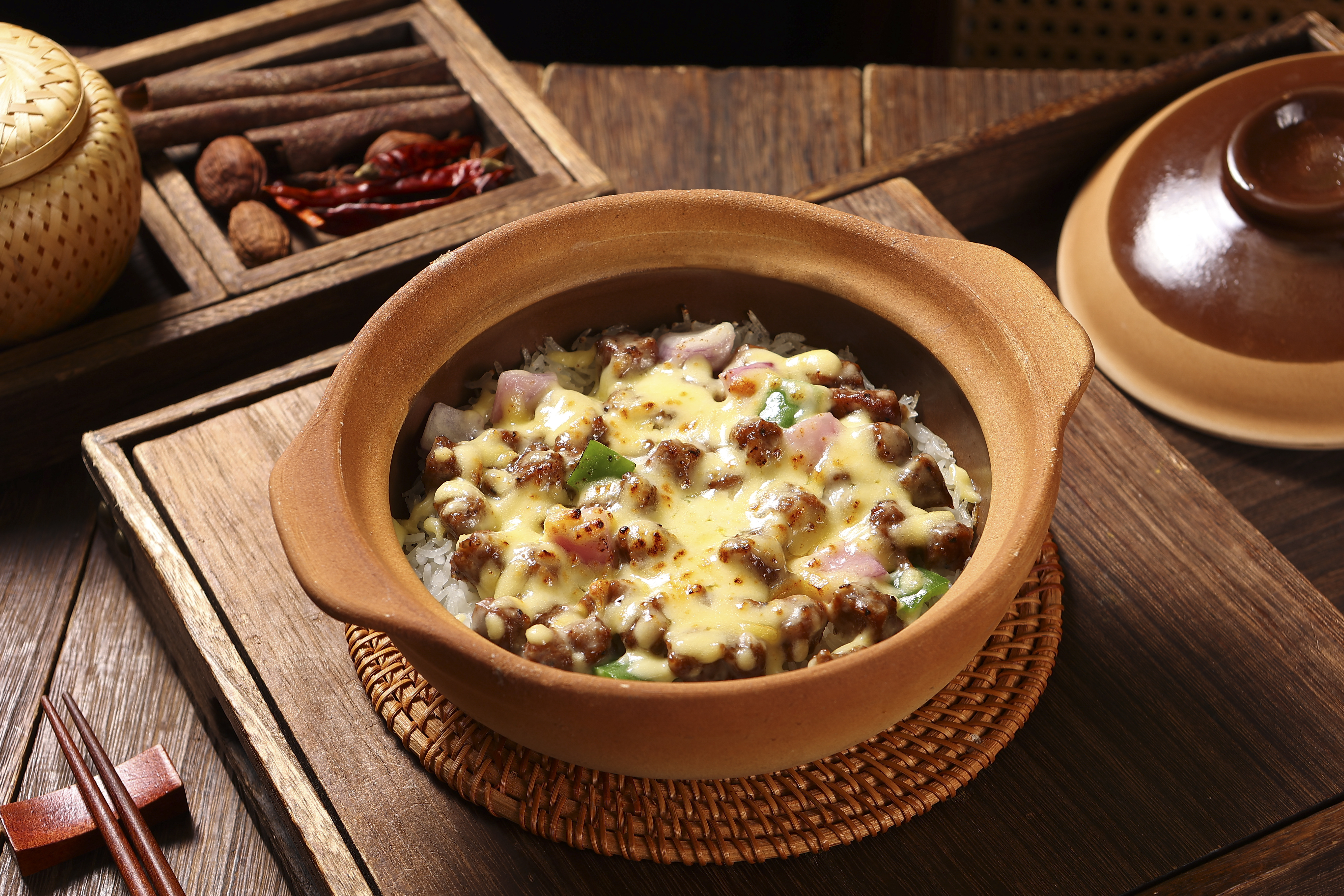 芝士安格斯牛肉煲仔饭